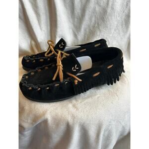 size 5 Minnetonka black moccasin loafer shoes